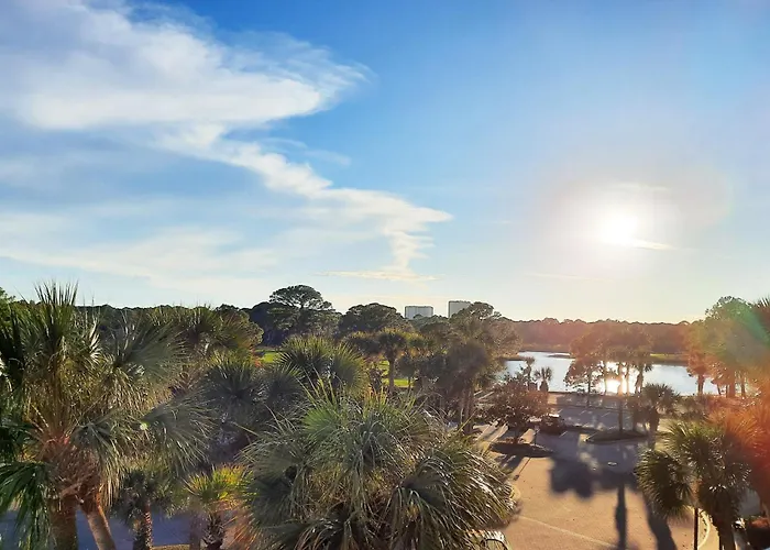 Lovely Sandestin Resort Studio With Balcony And Sunset View